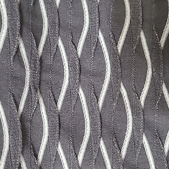 Kim Rogers Grey & White Long Sleeve Top with Silver Threading size XL - Picture 3 of 7